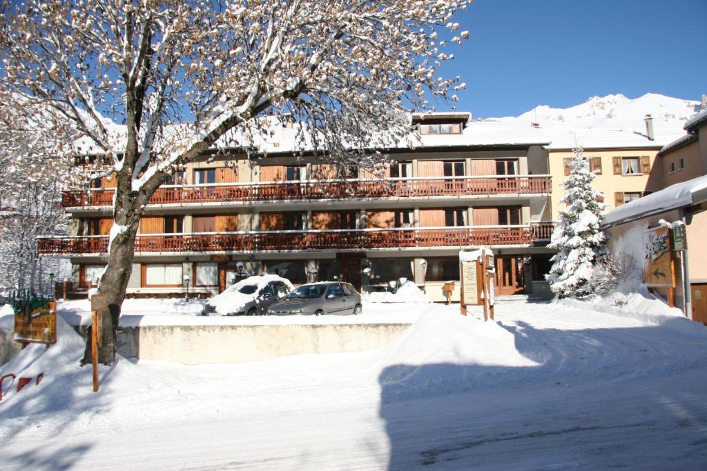 Hotel Les Mottets Осуа Экстерьер фото